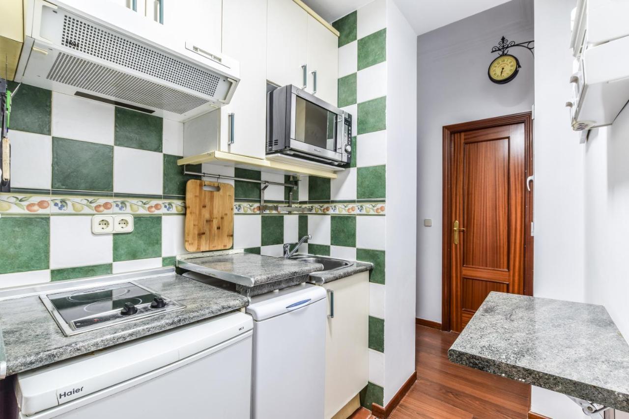 Апартаменты Apartamento Puente De Segovia Мадрид Экстерьер фото