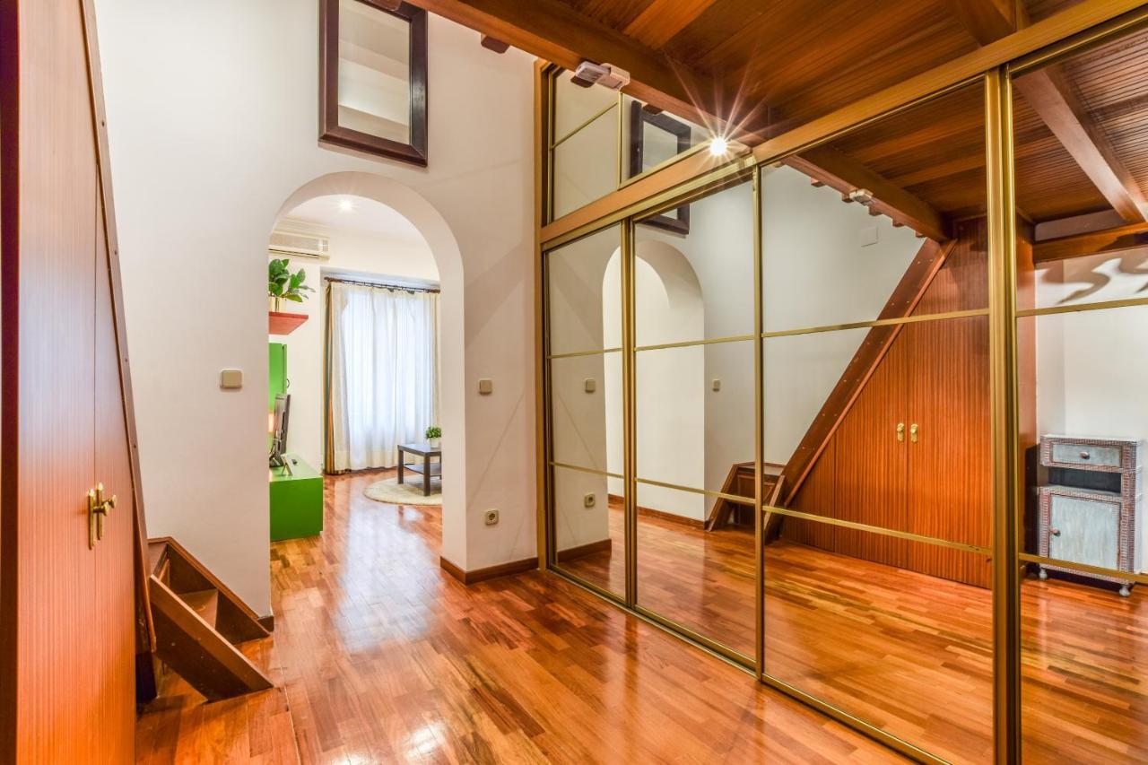 Апартаменты Apartamento Puente De Segovia Мадрид Экстерьер фото